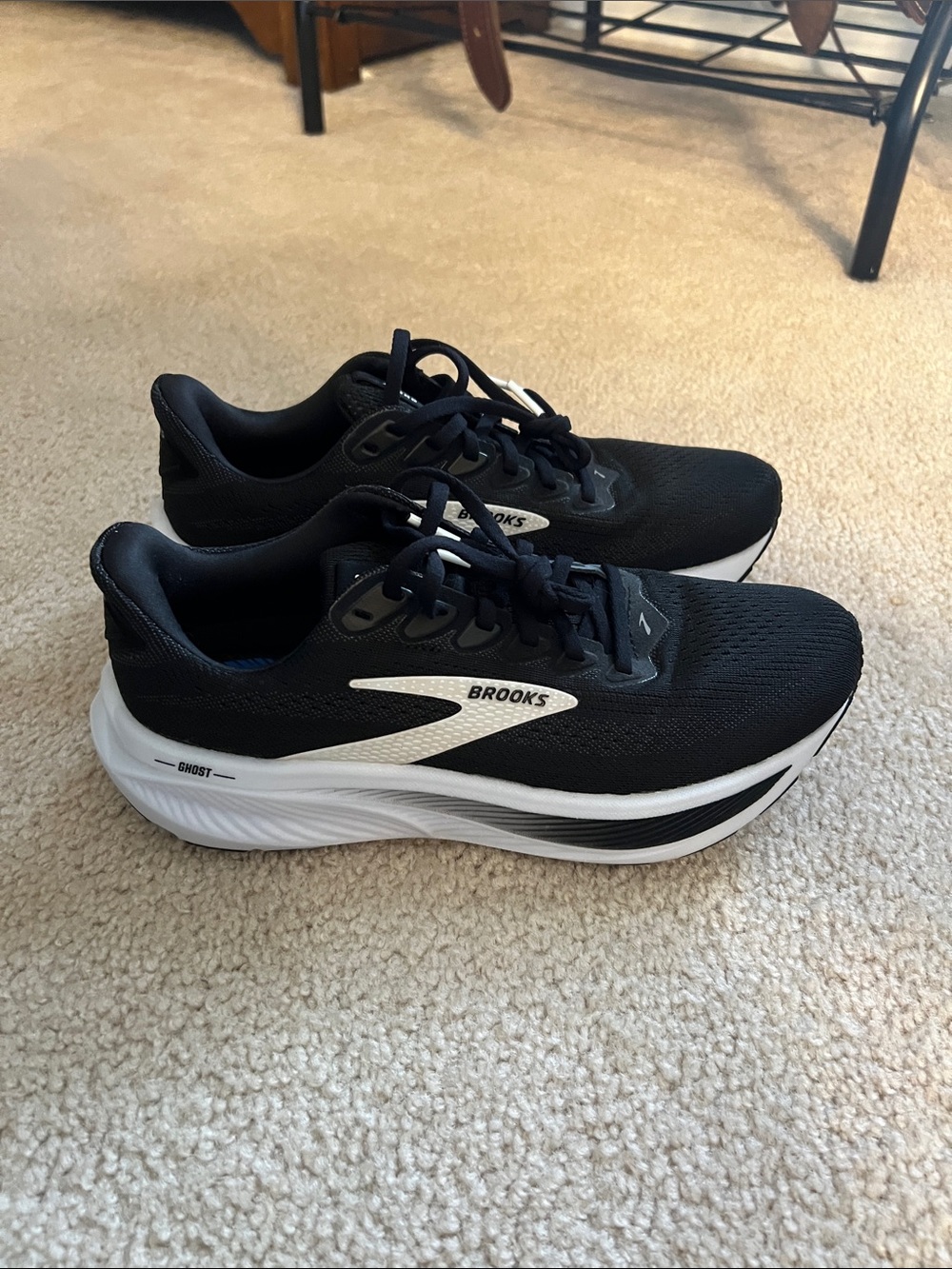 Brooks Ghost 17 - Picture 1 of 9